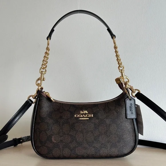 coach Teri Shoulder Bag In Signature Canvas - Picture 1 of 7